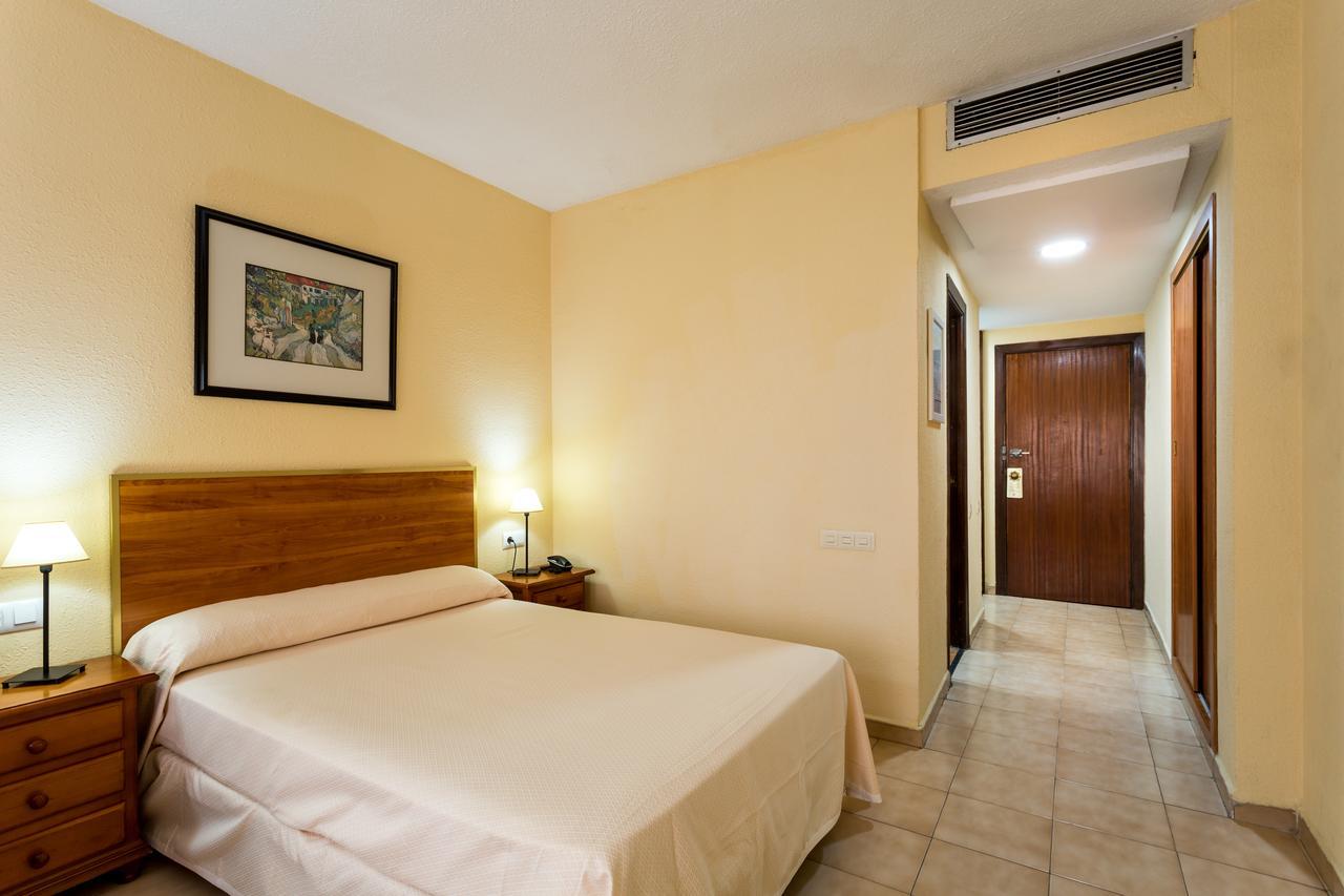 סביליה Apartamentos Resitur מראה חיצוני תמונה