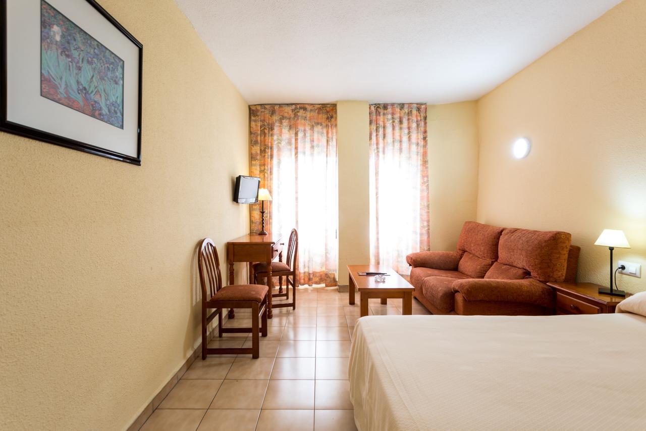 סביליה Apartamentos Resitur מראה חיצוני תמונה