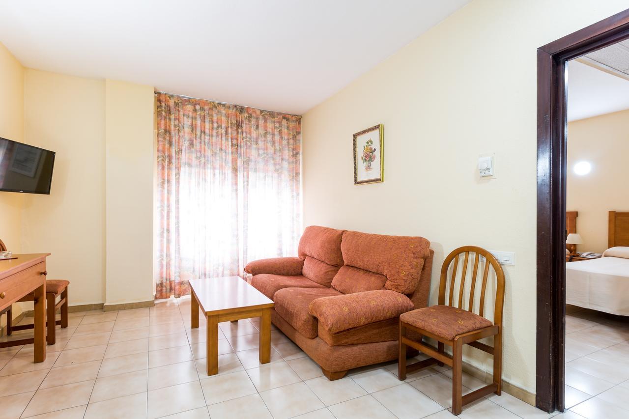 סביליה Apartamentos Resitur מראה חיצוני תמונה