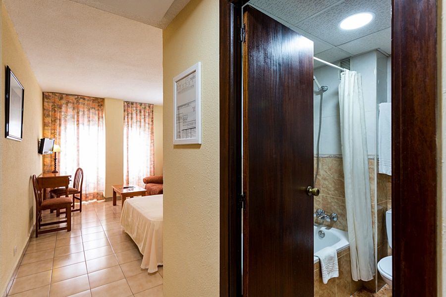 סביליה Apartamentos Resitur מראה חיצוני תמונה